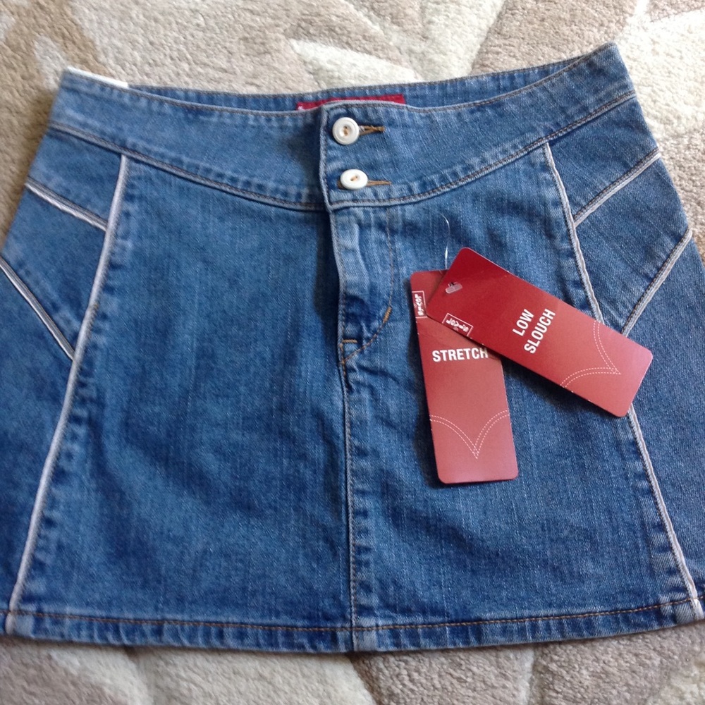 Levi's mini skirt